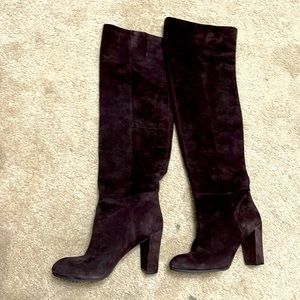 High rise heel velvet boots
